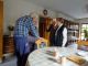 Besuch von Alfred Holba und Stefanie Holba geb. Challupner bei ihrer Schwester Theresia Fischer geb. Challupner und Johann Fischer (2011)